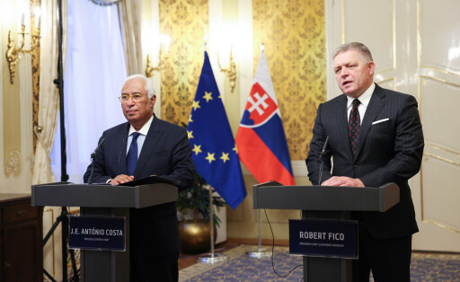EU-Ratspräsident António Costa und der slowakische Regierungschef Robert Fico. in september 2025