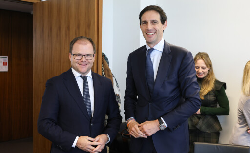 Bundesumweltminister Carsten Schneider und EU-Klimakommissar Wopke Hoekstra beim Umweltrat in Luxemburg.