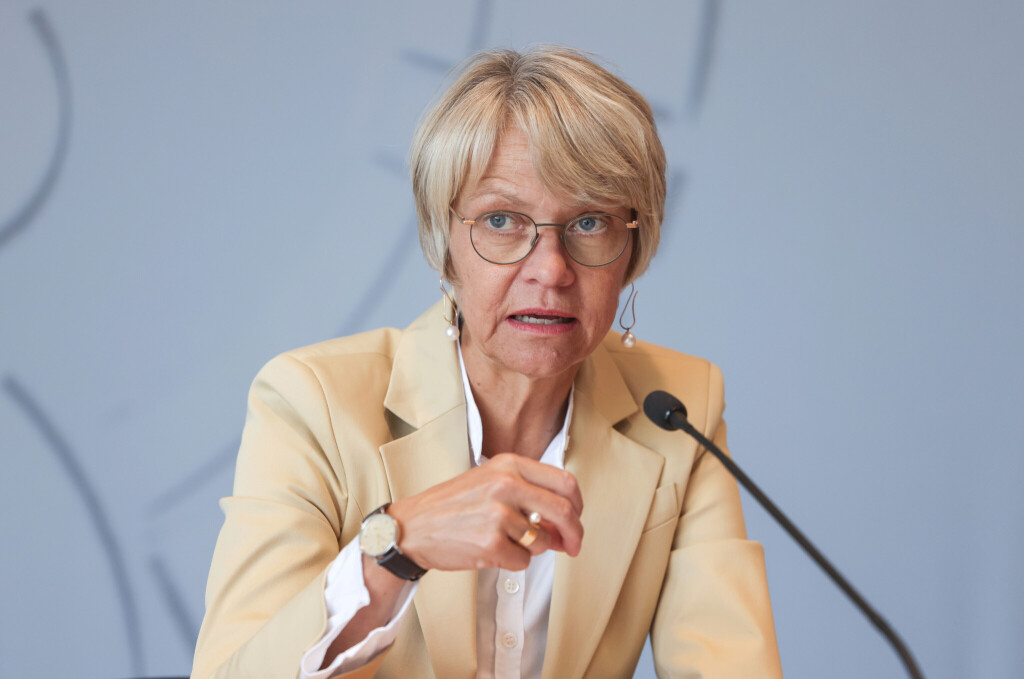 Dorothee Feller (CDU), Bildungsministerin in Nordrhein-Westfalen, äußert sich zum Schuljahresauftakt 2025/26.