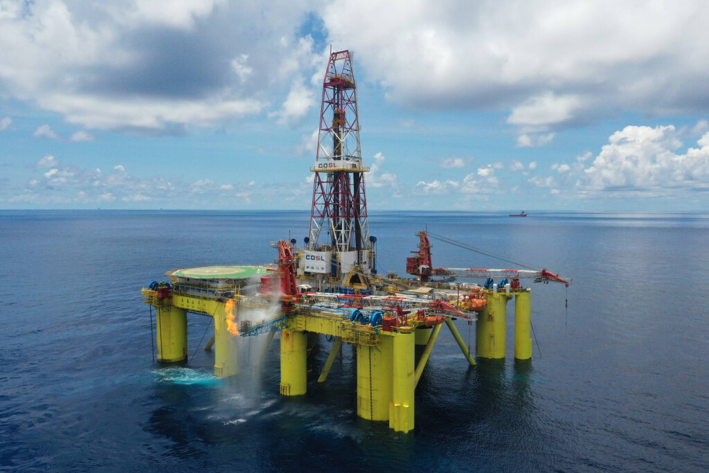 Eine Bohrinsel der China National Offshore Oil Corporation im Südchinesischen Meer.