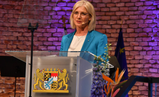 t IMAGO / Spöttel Picture Aufnahmedatum 03.04.2025 Medien-ID 0808926425 Mediengröße 3.648x2.432 Pixel News Bilder des Tages Ulrike Scharf (Staatsministerin) Verleihung der Bayerischen Staatsmedaille für soziale Verdienste 2025 Allerheiligen-Hofkirche, Residenz München 03. April 2025 *** Ulrike Scharf Minister of State Award of the Bavarian State Me