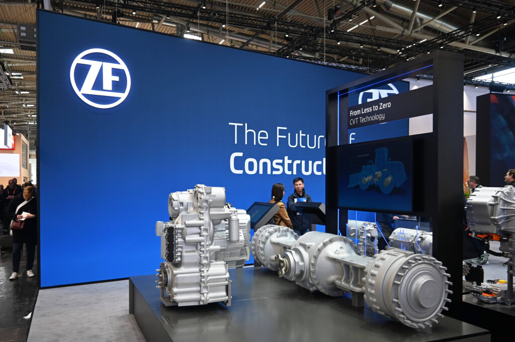 Messestand der ZF Group.