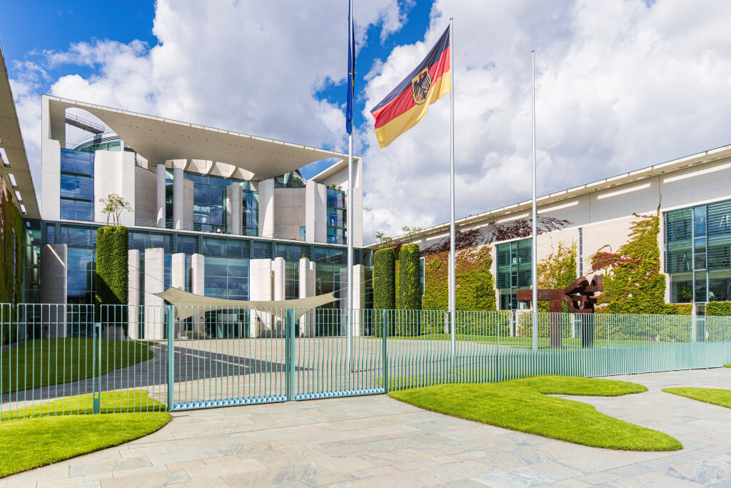 The Federal Chancellery or Bundeskanzleramt in Berlin The Bundeskanzleramt, a German federal agency serving the executive office of the chancellor of Germany, Berlin Germany *** Das Bundeskanzleramt in Berlin Das Bundeskanzleramt, eine deutsche Bundesbehörde im Dienste der Exekutive des Bundeskanzlers, Berlin Deutschland