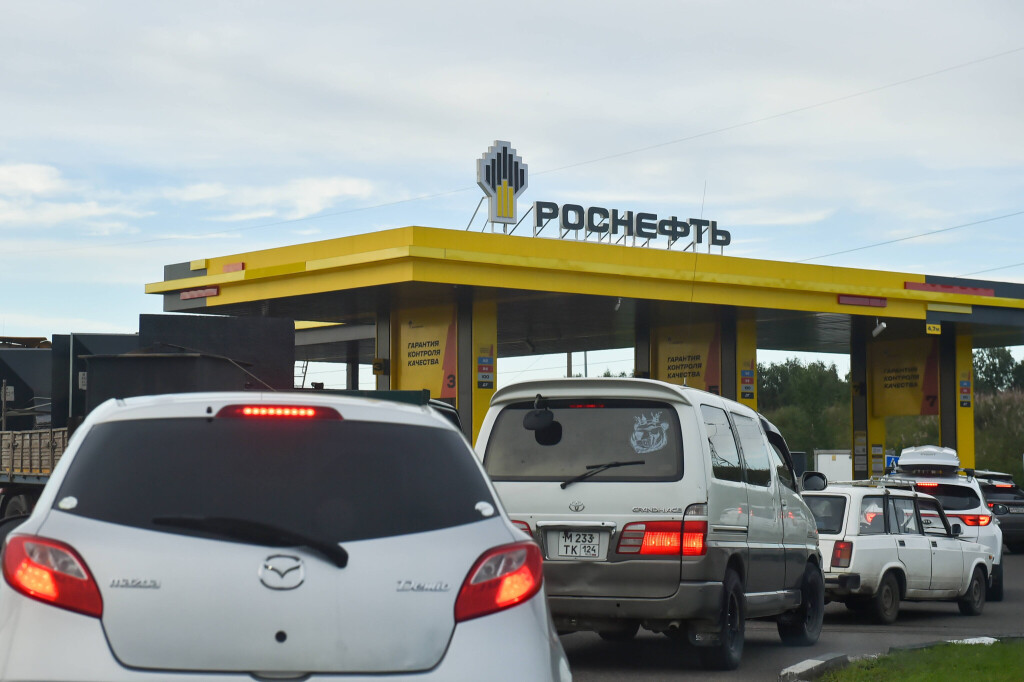 Tankstelle des russischen Öl-Konzerns Rosneft.