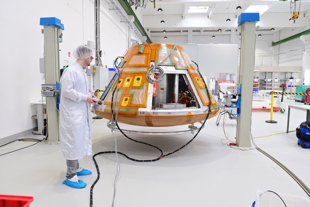 München, 28.3.2025 / Planegg, Landkreis München Tag der Deutschen Luft- und Raumfahrt The Exploration Company Das Start up entwickelt eine Raumkapsel NYX, die im Juni auf Mission ins All geht - zuerst für Transportflüge, dann sollen auch Menschen damit ins All fliegen können.