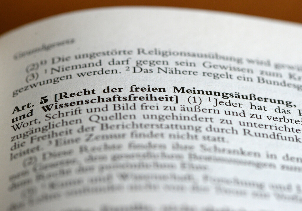 rtikel 5 über das Recht der freien Meinungsäußerung, Medienfreiheit, Kunst- und Wissenschaftsfreiheit