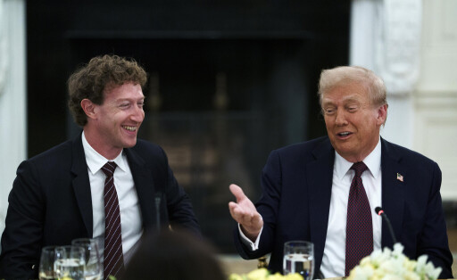 Präsident Donald Trump und Meta-CEO Mark Zuckerberg (L) während eines Abendessens mit US-Tech-Führungskräften im Weißen Haus in Washington DC, am Donnerstag, 4. September 2025.