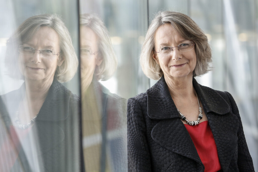 Portrait of Evelyne GEBHARDT