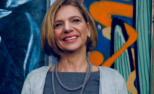 nora sausmikat China