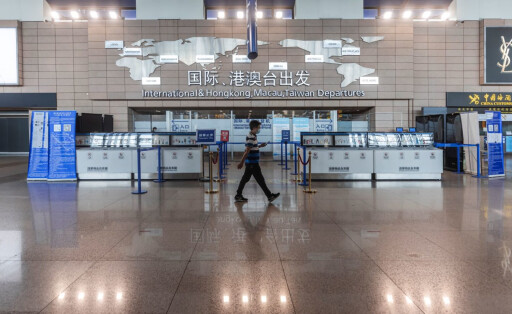 Shanghai Flughafen Expats China