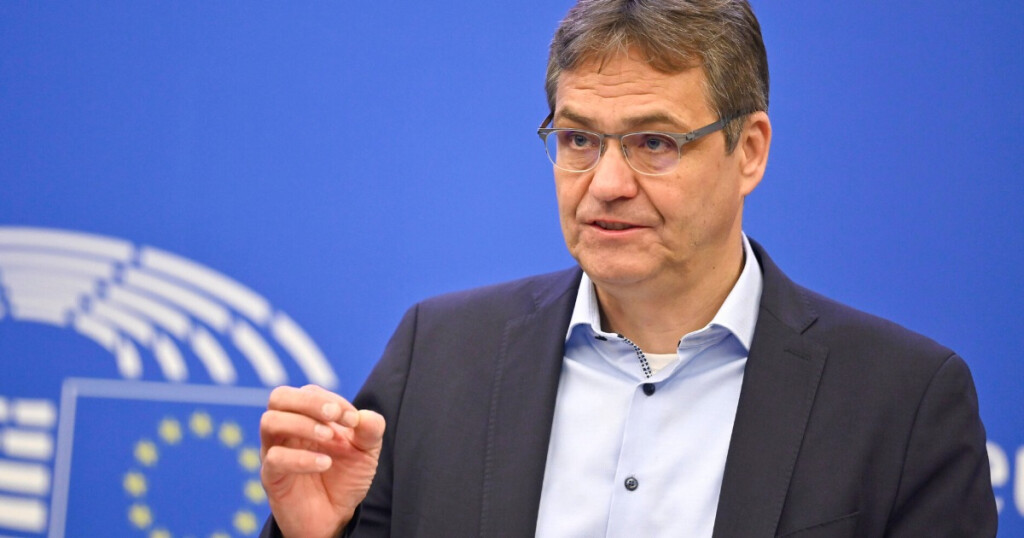 Peter Liese (CDU) will im Europawahlkampf den Erhalt von Arbeitsplätzen in den Vordergrund stellen.