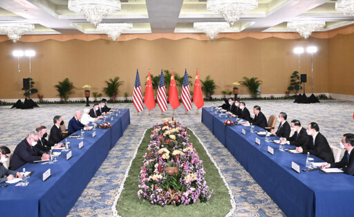 221114 -- BALI, Nov. 14, 2022 -- Chinese President Xi Jinping meets with U.S. President Joe Biden in Bali, Indonesia, Nov. 14, 2022. INDONESIA-BALI-CHINA-XI JINPING-U.S.-JOE BIDEN-MEETING YanxYan PUBLICATIONxNOTxINxCHN