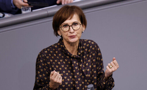 Bettina Stark-Watzinger in der 9. Sitzung des Deutschen Bundestages im Reichstagsgebäude. Berlin, 16.12.2021 *** Bettina Stark Watzinger at the 9 session of the German Bundestag in the Reichstag building Berlin, 16 12 2021 Foto:xC.xHardtx/xFuturexImage