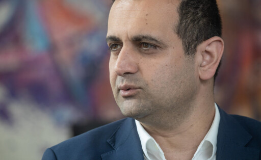 Bijan Djir-Sarai - FDP - Generalsekretär fotografiert in der Bundesgeschäftsstelle der FDP i Berlin-Mitte (Foto: IMAGO/Christian Kielmann)