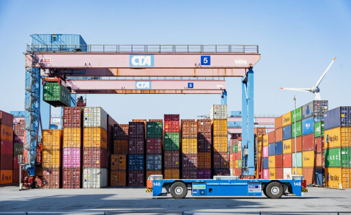 Container Terminal Altenwerder CTA im Hafen Hamburg HHLA Hamburger Hafen und Logistik AGContainer Terminal Altenwerder CTA im Hafen Hamburg HHLA Hamburger Hafen und Logistik AG, Hamburg Hamburg Deutschland CTA *** Container Terminal Altenwerder CTA at the Port of Hamburg HHLA Hamburger Hafen und Logistik AG Container Terminal Altenwerder CTA at the Port of Hamburg HHLA Hamburger Hafen und Logistik AG, Hamburg Hamburg Germany CTA