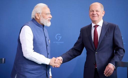 6. Deutsch-Indischen Regierungskonsultationen im Bundeskanzleramt Bundeskanzler Olaf Scholz (SPD) und der Premierminister der Republik Indien Narendra Modi während der gemeinsamen Pressekonferenz am 02.05.2022 im Bundeskanzleramt in Berlin. Berlin Bundeskanzleramt Berlin Deutschland *** 6 German Indian Government Consultations at the Federal Chancellery Federal Chancellor Olaf Scholz SPD and the Prime Minister of the Republic of India Narendra Modi during the joint press conference on 02 05 2022 at the Federal Chancellery in Berlin Federal Chancellery Berlin Germany