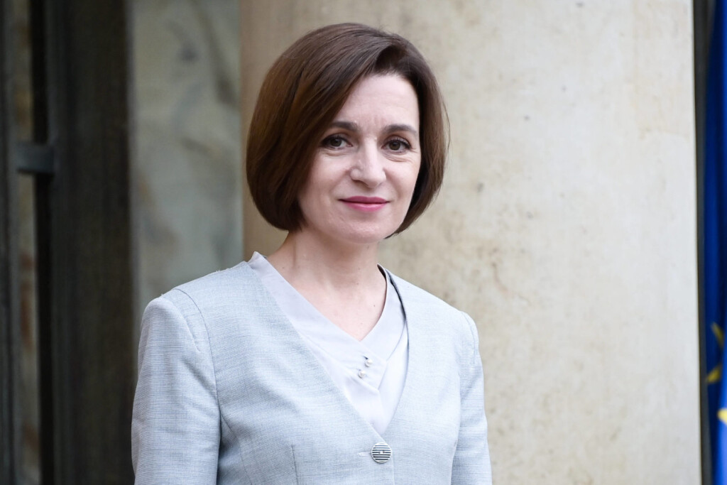 Mme Maia SANDU Pr sidente de la R publique de Moldavie - NEWS : Emmanuel Macron recoit le President de la Republique de Moldavie - Paris - 21/11/2022 FedericoPestellini/Panoramic PUBLICATIONxNOTxINxFRAxITAxBEL