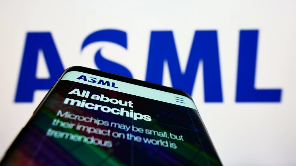 Mobile phone with website of Dutch semiconductor company ASML Holding NV on screen. Stuttgart, Germany - 07-10-2022: Mobile phone with website of Dutch semiconductor company ASML Holding NV on screen in front of business logo. Focus on top-left of phone display. Copyright: xZoonar.com/TimonxSchneiderx zoonar_18861295