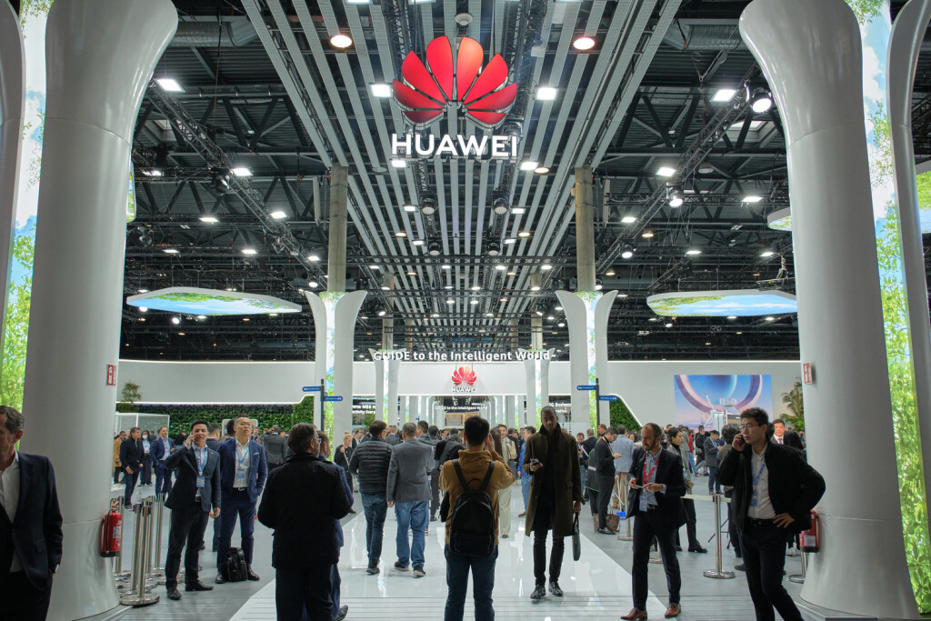 230302 -- BARCELONA, March 2, 2023 -- This photo taken on Feb. 27, 2023 shows the booth of Huawei at the 2023 Mobile World Congress MWC in Barcelona, Spain. From foldable phones to rollable screens, the latest technological innovations in the mobile communication industry are on display at the 2023 MWC, which runs here from Feb. 27 to March 2. SPAIN-BARCELONA-MWC-CHINESE ELEMENTS MengxDingbo PUBLICATIONxNOTxINxCHN