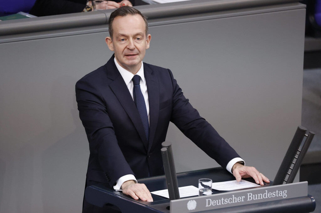 Bundesverkehrsminister Dr. Volker Wissing FDP, Deutschland, Berlin, Reichstag, 3. März 2023 89. Sitzung *** Federal Minister of Transport Dr Volker Wissing FDP , Germany, Berlin, Reichstag, 3 March 2023 89 Session