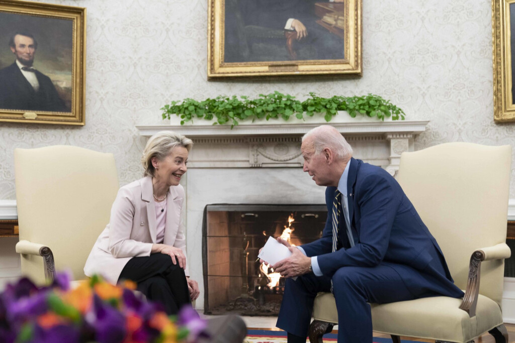 Von der Leyen und Biden