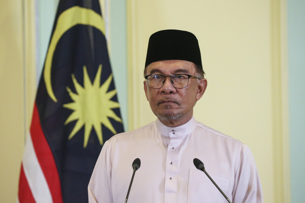 epa10472592 Malaysia's Prime Minister Anwar Ibrahim speaks during a joint press conference with German President Frank-Walter Steinmeier at prime minister office in Putrajaya, Malaysia, 17 February 2023. Steinmeier is on a three-day state visit to Malaysia. EPA-EFE/FAZRY ISMAIL