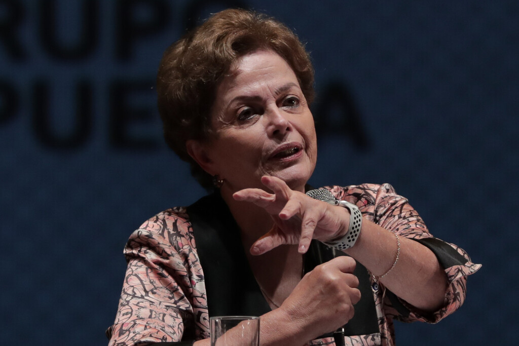 epa09858485 Former President of Brazil Dilma Rousseff participates in the international meeting on Democracy and Equality at the State University in Rio de Janeiro, Brazil, 29 March 2022.  EPA-EFE/Andre Coelho