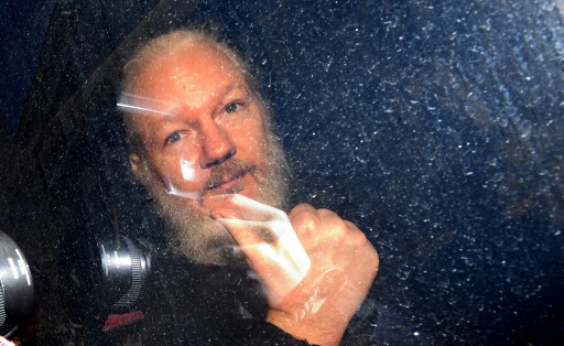 ARCHIV - 11.04.2019, Großbritannien, London: Der Gründer von WikiLeaks, Julian Assange, trifft vor dem Westminster Magistrates' Court ein. (zu dpa: «Vier Jahre Haft: Menschenrechtler fordern Freilassung von Assange») Foto: Victoria Jones/PA Wire/dpa +++ dpa-Bildfunk +++