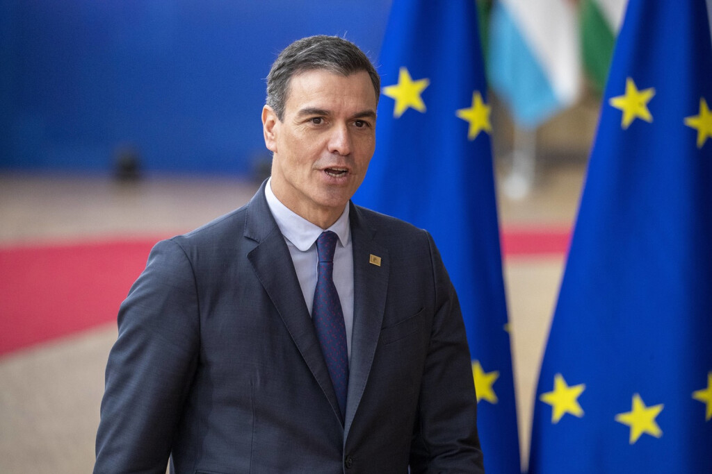 Prime Minister of Spain Pedro Sanchez Perez-Castejon pictured at the arrivals ahead of a European council summit, in Brussels, Thursday 23 March 2023. PUBLICATIONxNOTxINxBELxFRAxNED NICOLASxMAETERLINCK 63548210