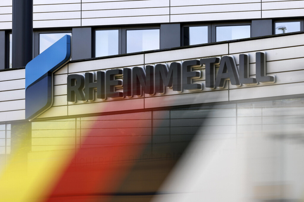 Das Rheinmetall-Logo auf dem Gebäude der Rheinmetall AG.