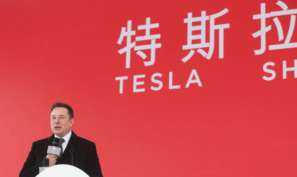 190107 -- SHANGHAI, Jan. 7, 2019 Xinhua -- Tesla CEO Elon Musk speaks at the groundbreaking ceremony of Tesla Shanghai Gigafactory in Shanghai, east China, Jan. 7, 2019. U.S. electric carmaker Tesla Inc. on Monday broke ground on its Shanghai factory, becoming the first to benefit from a new policy allowing foreign carmakers to set up wholly-owned subsidiaries in China. The new plant, Tesla s first outside the United States, is located in Lingang Area, a high-end manufacturing park in the southeast harbor of Shanghai. It is designed with an annual capacity of 500,000 electric cars. Tesla signed the agreement with the Shanghai municipal government in July 2018 to build the factory. In October, the company was approved to use an 864,885-square-meter tract of land in Lingang for its Shanghai plant. Xinhua/Ding Ting CHINA-SH PUBLICATIONxNOTxINxCHN