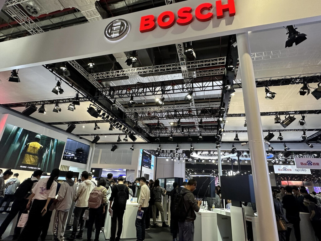 SHANGHAI, CHINA - APRIL 21: People visit the BOSCH booth during the 20th Shanghai International Automobile Industry Exhibition at the National Exhibition and Convention Center Shanghai on April 21, 2023 in Shanghai, China. PUBLICATIONxINxGERxSUIxAUTxHUNxONLY Copyright: xVCGx 111433050285