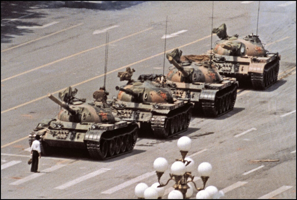 Wideners Foto des als Tank-Man berühmt gewordenen Mannes während der Niederschlagung der Tiananmen-Proteste
