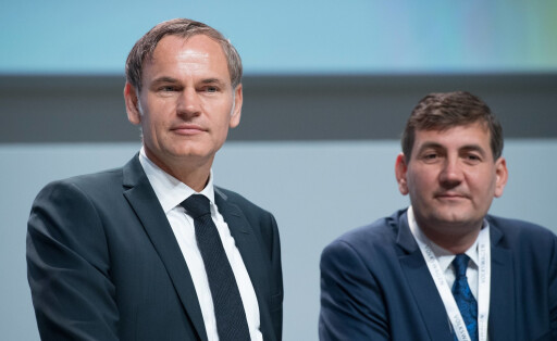 vl: Oliver BLUME (VW Vorstand, Markengruppe öSport und Luxury, Vorstandsvorsitzender der Dr. Ing. h. c. F. Porsche AG) und Gunnar KILIAN (VW Vorstand, Geschaeftsbereich öPersonal) Volkswagen AG - Hauptversammlung im CityCube in Berlin, Deutschland am 14.05.2019. *** vl Oliver BLUME VW Board of Management, brand group öSport and Luxury, Chairman of the Board of Management of Dr Ing h c F Porsche AG and Gunnar KILIAN VW Board of Management, business division öPersonal Volkswagen AG Annual General Meeting at CityCube in Berlin, Germany on 14 05 2019
