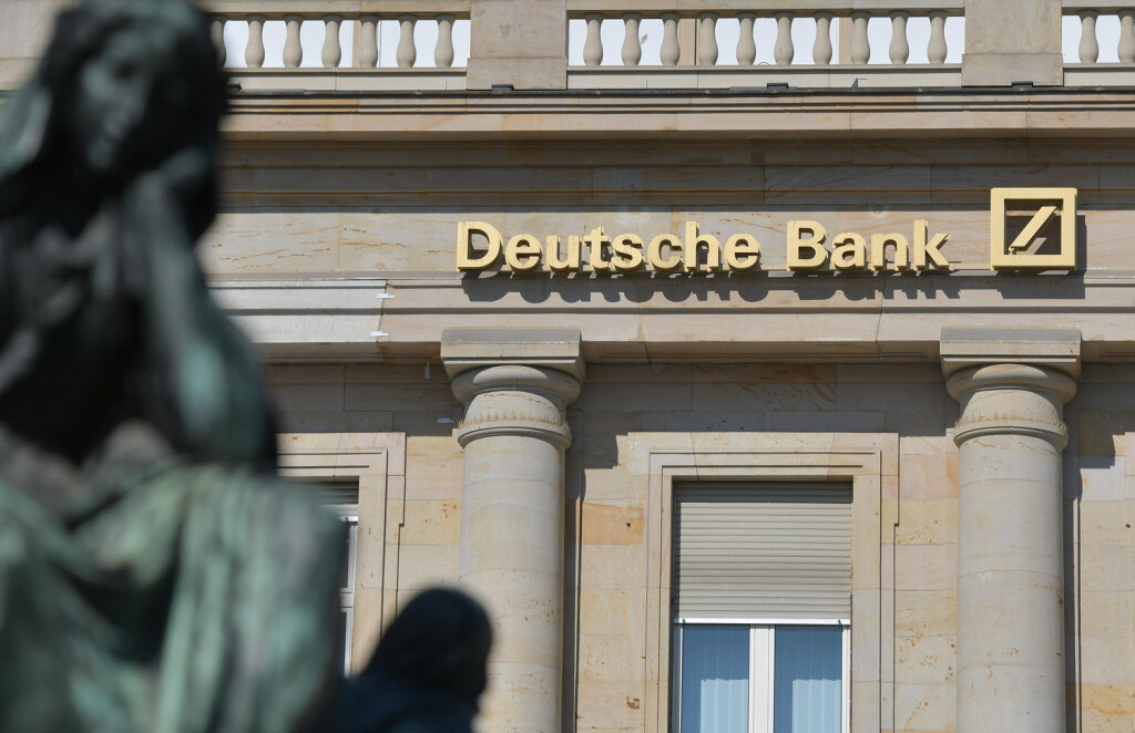 xblx, Deutsche Bank in Frankfurt, emwirt Frankfurt am Main *** xblx, Deutsche Bank in Frankfurt, emwirt Frankfurt am Main