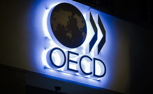 Logo der Organisation fuer wirtschaftliche Zusammenarbeit und Entwicklung  OECD , aufgenommen in Berlin Mitte. Berlin, 05.01.2022 Berlin Deutschland *** Logo of the Organisation for Economic Co-operation and Development OECD , taken in Berlin Mitte Berlin, 05 01 2022 Berlin Germany Copyright: xThomasxTrutschel/photothek.dex