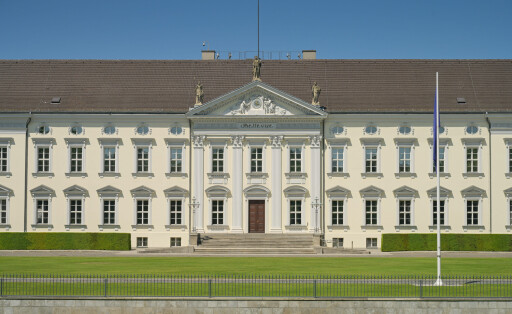 Schloss Bellevue, Tiergarten, Mitte, Berlin, Deutschland *** Local Caption *** , Berlin, Deutschland *** Bellevue Palace, Tiergarten, Mitte, Berlin, Germany Local Caption , Berlin, Germany