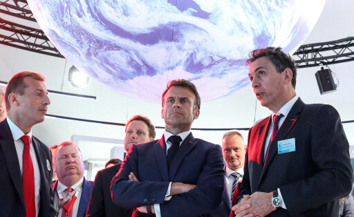 President Macron At Paris Air Show - Le Bourget French President Emmanuel Macron and Executive Vice President Space Systems Jean-Marc Nasr visit the 54th edition of the International Aeronautics and Space Show at the Bourget exhibition center, near Paris, France on June 19, 2023. Photo by Stephane Lemouton/Pool/ABACAPRESS.COM Le Bourget France PUBLICATIONxNOTxINxFRAxSPAxUKxUSAxBELxPOL Copyright: xLemoutonxStephane/Pool/ABACAx 857525_075 LemoutonxStephane/Pool/ABACAx 857525_075