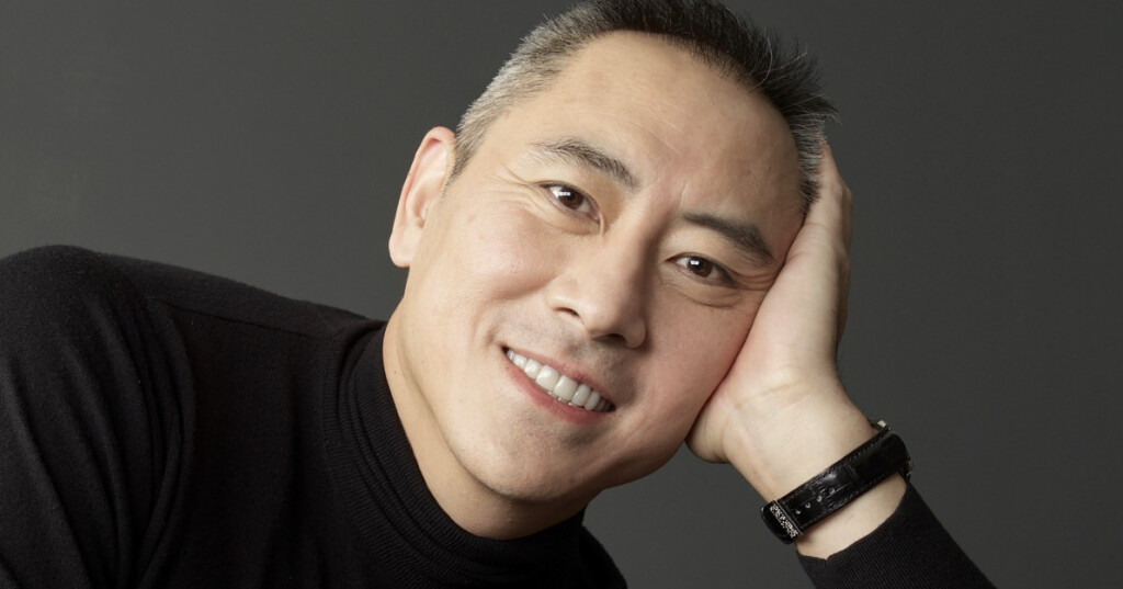 Desmond-Shum