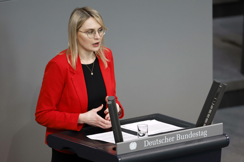 Natalie Pawlik in der 88. Sitzung des Deutschen Bundestages im Reichstagsgebäude. Berlin, 02.03.2023 *** Natalie Pawlik at the 88 session of the German Bundestag in the Reichstag building Berlin, 02 03 2023 Foto:xJ.xMWx/xFuturexImage