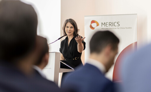 News Bilder des Tages Bundesaussenminister Annalena Baerbock Vorstellung China-Strategie bei MERICS in Berlin, 13.07.2023. Berlin Germany *** German Foreign Minister Annalena Baerbock Presentation of China Strategy at MERICS in Berlin, 13 07 2023 Berlin Germany Copyright: xLeonxKuegelerx