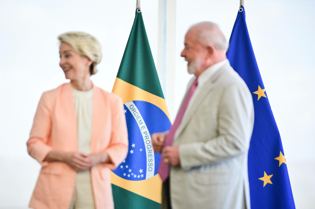 Kommissionspräsidentin Ursula von der Leyen und Brasiliens Präsident Lula da Silva.
