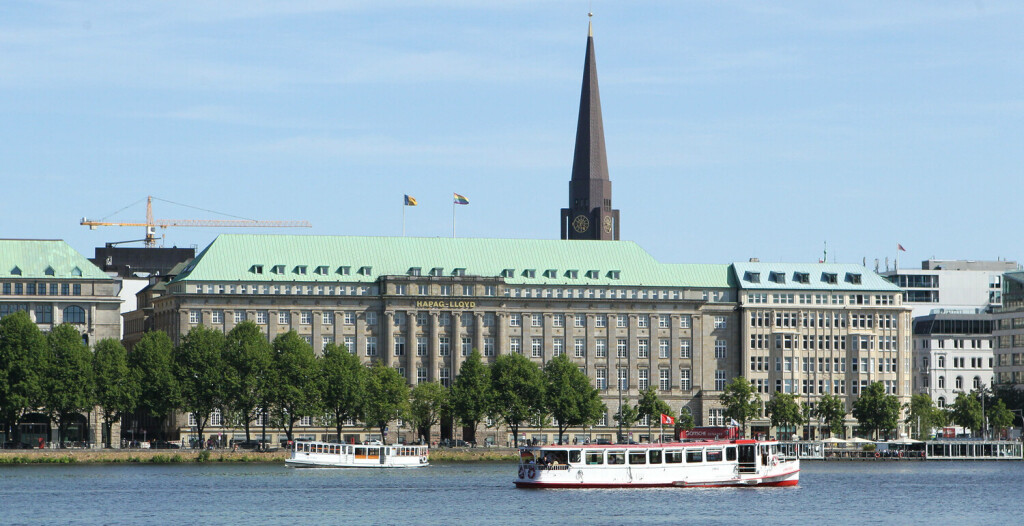 Konzernzentrale von Hapag-Lloyd am Ballindamm in Hamburg.