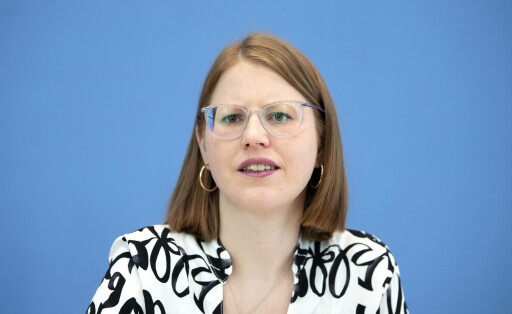 Katrin Helling-Plahr - PK Sterbehilfe DEU, Deutschland, Germany, Berlin, 13.06.2023 Katrin Helling-Plahr FDP waehrend der Bundespressekonferenz zum Thema der parlamentarischen Initiative zur Regelung der Sterbehilfe in Berlin Deutschland . Ziel der fraktionsuebergreifenden Gesetzesinitiative ist die Verabschiedung neuer Regelungen zur Sterbehilfe bzw. Suizidhilfe en: Katrin Helling-Plahr FDP during the federal press conference on the topic of the parliamentary initiative for regulations on euthanasia Sterbehilfe in Berlin Germany. The cross-faction legislative initiative aims to adopt new regulations on euthanasia *** Katrin Helling Plahr PK euthanasia DEU, Germany, Germany, Berlin, 13 06 2023 Katrin Helling Plahr FDP during the federal