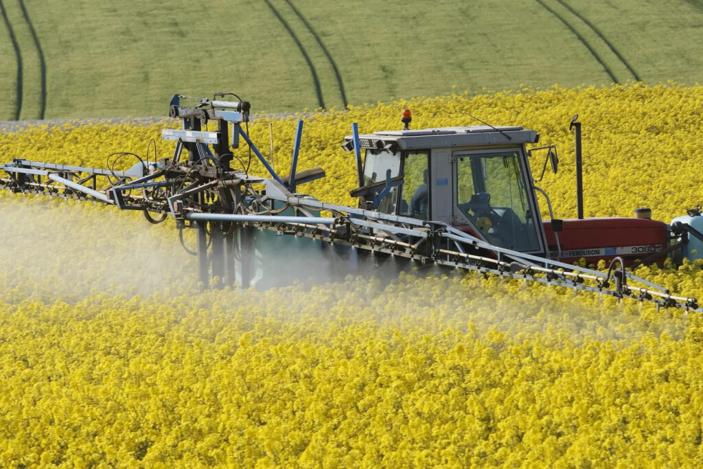 Traktor Pestizide