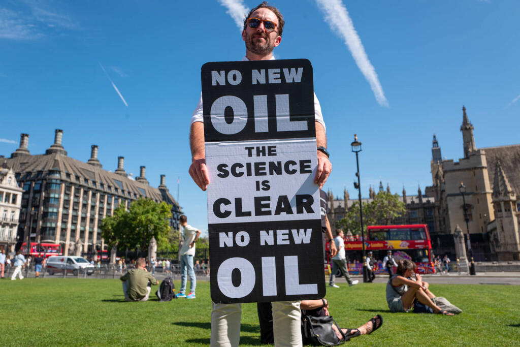 September 5, 2023: Scientists For Extinction Rebellion group protesting at Westminster today.Scientists are hoping to to deliver a clear message to British MP s to stop licensing the fossil fuel companies. Britain is committed to granting hundreds of licences for North Sea oil and gas extraction as part of efforts to become more energy independent, drawing criticism from environmental campaigners.Prime Minister Rishi Sunak confirmed plans for more than 100 such licences, which attracted bids earlier this year and said hundreds of future licenses could also be granted. - ZUMAg173 20230905_zap_g173_015 Copyright: xVelarxGrantx