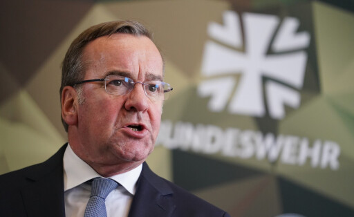 ARCHIV - 27.10.2023, Hamburg: Boris Pistorius (SPD), Bundesminister der Verteidigung, beantwortet die Fragen der Medienvertreterinnen und Medienvertreter nach seinem Besuch in der Führungsakademie der Bundeswehr in der Clausewitz-Kaserne 2023.