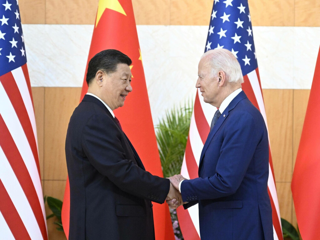 221114 -- BALI, Nov. 14, 2022 -- Chinese President Xi Jinping meets with U.S. President Joe Biden in Bali, Indonesia, Nov. 14, 2022. INDONESIA-BALI-CHINA-XI JINPING-U.S.-JOE BIDEN-MEETING LixXueren PUBLICATIONxNOTxINxCHN