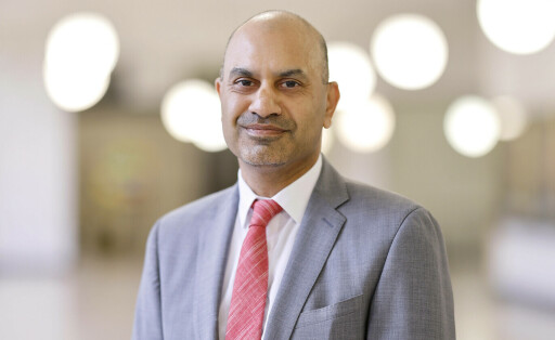 Professor Joybrato Mukherjee, neuer Rektor der Universität zu Köln, am Tag der Erstsemesterbegrüßung zum Wintersemester 2023/24 an der Uni Köln. Köln, 09.10.2023 NRW Deutschland *** Professor Joybrato Mukherjee, new rector of the University of Cologne, on the day of the first semester welcome for the winter semester 2023 24 at the University of Cologne Cologne, 09 10 2023 NRW Germany Copyright: xChristophxHardtx